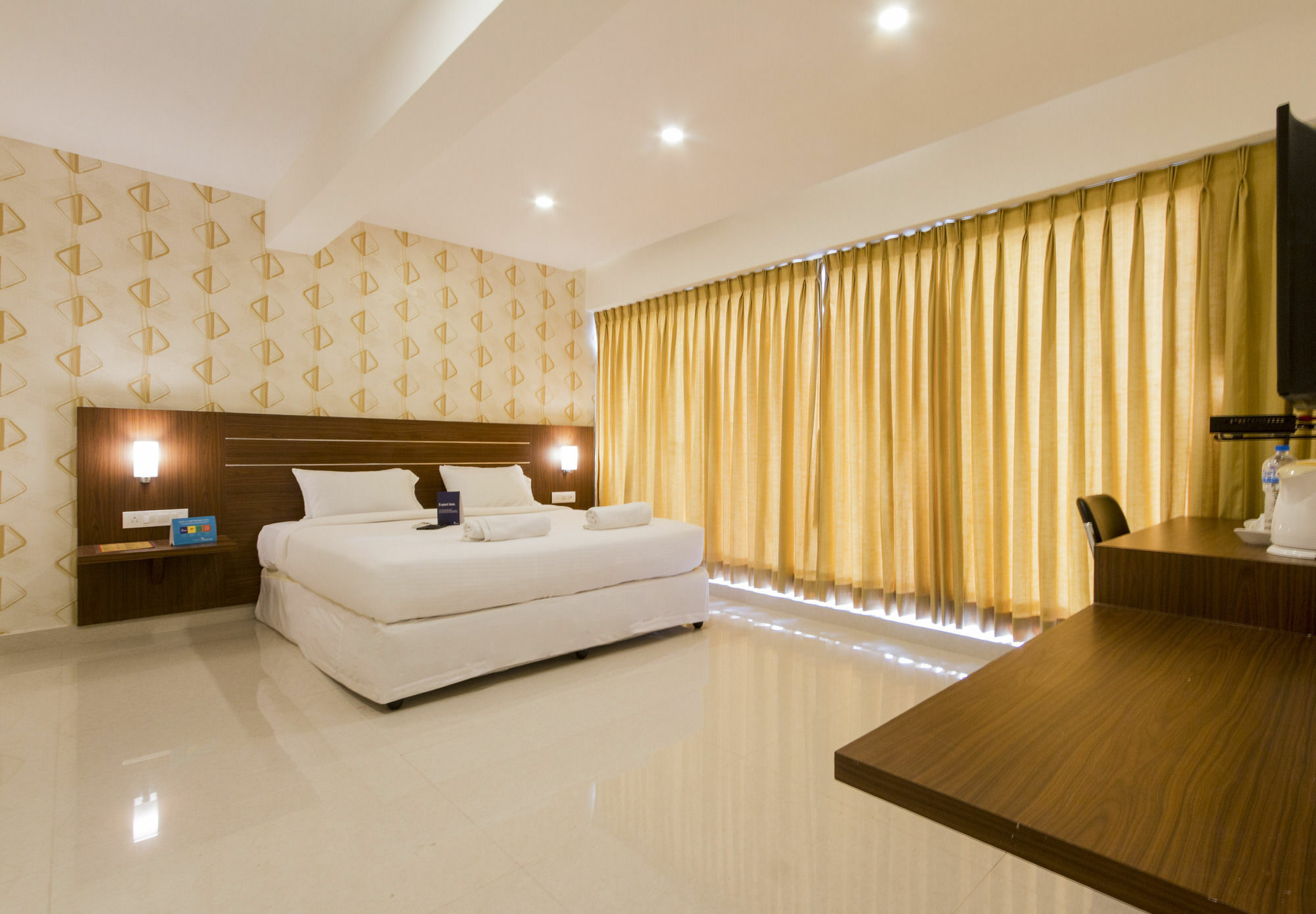 Fabhotel Grand Continent Jp Nagar Бенґалуру Екстер'єр фото